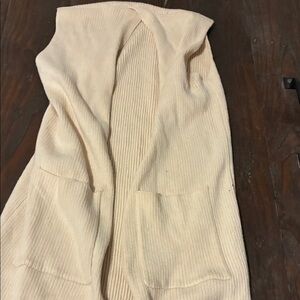 Cream Sleeveless Hooded Sweater Vest
